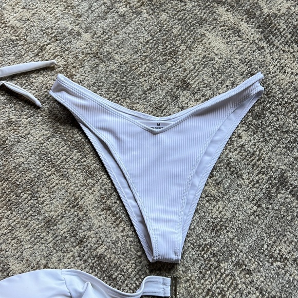 White bathing suit bundle - Picture 2 of 4